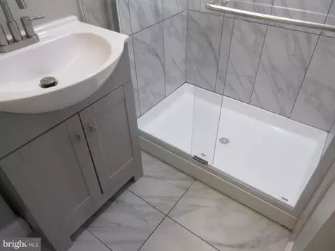 2808 Baker St, Baltimore, MD 21216 photo 37
