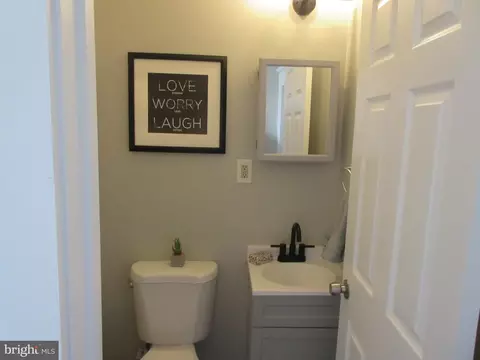 2808 Baker St, Baltimore, MD 21216 photo 6