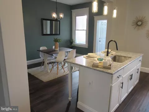 2808 Baker St, Baltimore, MD 21216 photo 2
