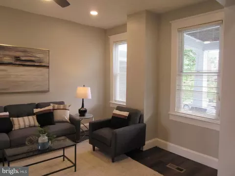 2808 Baker St, Baltimore, MD 21216 photo 39