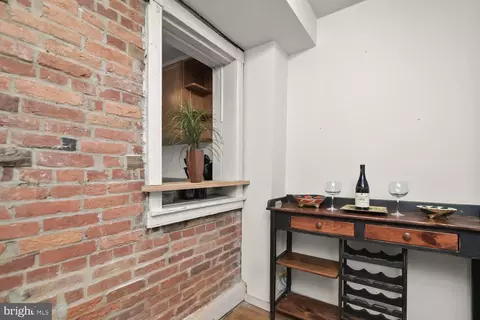 606 S Chapel St, Baltimore, MD 21231 photo 9