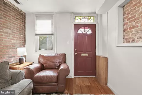 606 S Chapel St, Baltimore, MD 21231 photo 3