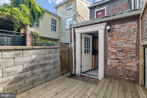 606 S Chapel St, Baltimore, MD 21231 photo 24