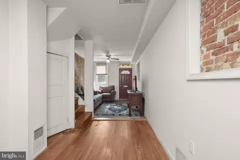 606 S Chapel St, Baltimore, MD 21231 photo 5