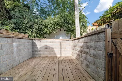 606 S Chapel St, Baltimore, MD 21231 photo 25