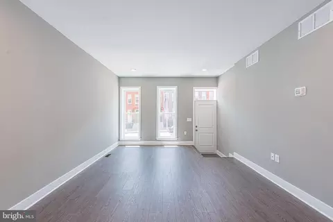 817 Harlem Ave, Baltimore, MD 21201 photo 3