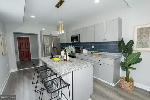 154 Collins Ave, Baltimore, MD 21229 photo 9