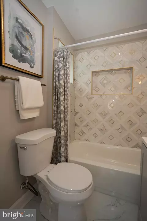 154 Collins Ave, Baltimore, MD 21229 photo 29