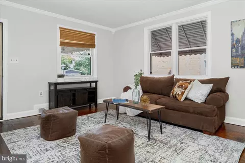 3919 Fairview Ave, Baltimore, MD 21216 photo 2