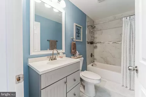 2412 E Fairmount Ave, Baltimore, MD 21224 photo 12