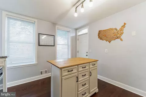 2412 E Fairmount Ave, Baltimore, MD 21224 photo 9