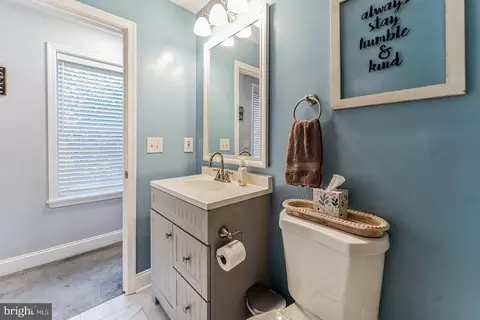 2412 E Fairmount Ave, Baltimore, MD 21224 photo 13