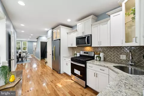 1424 E Oliver St, Baltimore, MD 21213