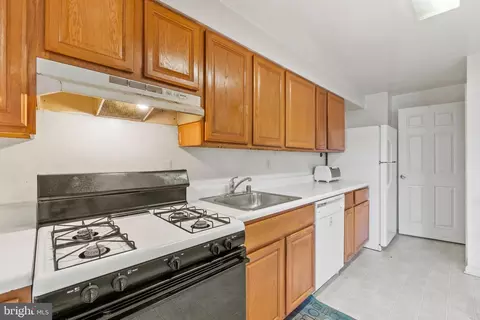 5810 Waycross Rd, Baltimore, MD 21206 photo 10
