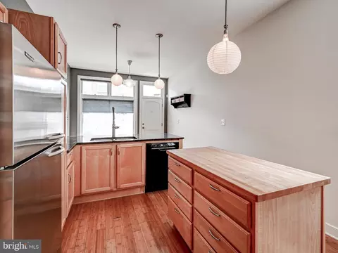 2 N Streeper St N, Baltimore, MD 21224 photo 9
