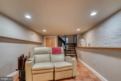 1230 William St, Baltimore, MD 21230 photo 16