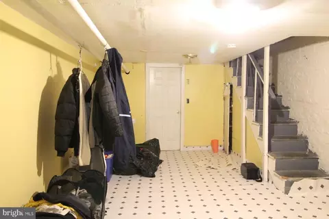 Entry Way - 2622 E Preston St, Baltimore, MD 21213 photo 4 of 4