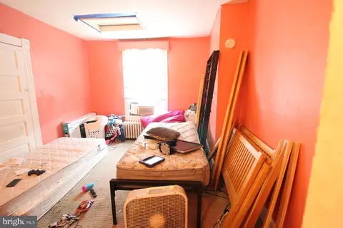 Bedroom - 2622 E Preston St, Baltimore, MD 21213 photo 3 of 4
