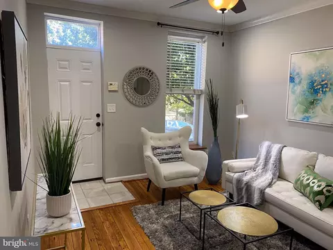 605 Harvey St, Baltimore, MD 21230