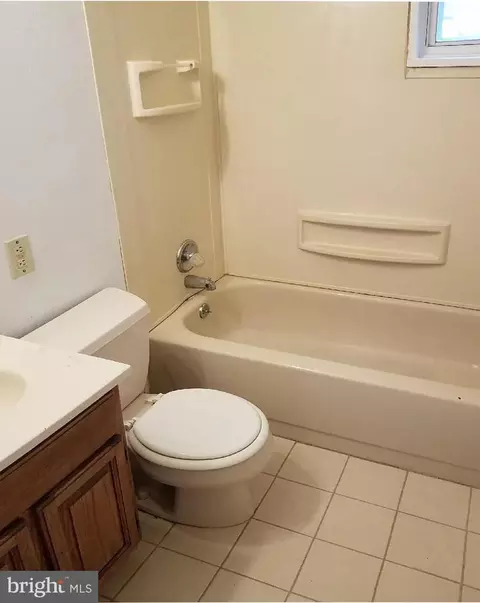 4228 Bonner Rd, Baltimore, MD 21216 photo 2