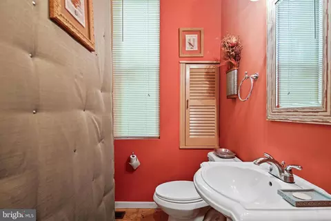 2538 Mcculloh St, Baltimore, MD 21217 photo 10