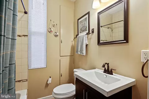 2538 Mcculloh St, Baltimore, MD 21217 photo 17