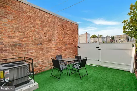 1426 E Lanvale St, Baltimore, MD 21213 photo 26