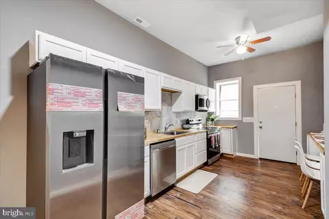 1426 E Lanvale St, Baltimore, MD 21213 photo 11