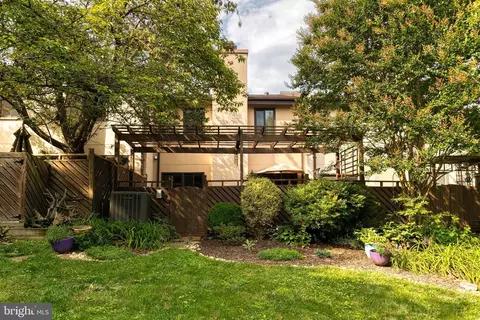 4336 Roland Spring Dr, Baltimore, MD 21210 photo 22