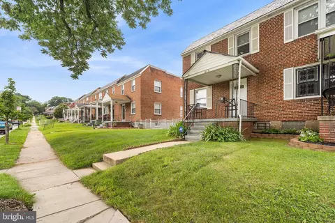 214 Denison St, Baltimore, MD 21229 photo 3