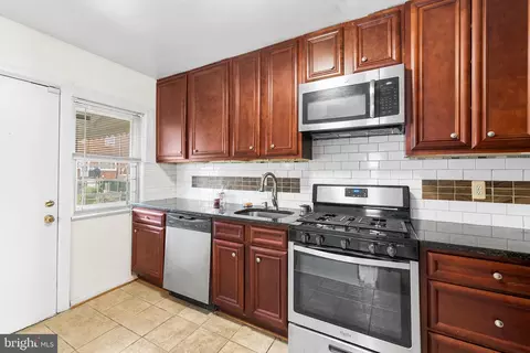 214 Denison St, Baltimore, MD 21229 photo 13