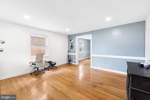 214 Denison St, Baltimore, MD 21229 photo 8