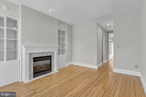 2331 Eastern Ave, Baltimore, MD 21224 photo 3