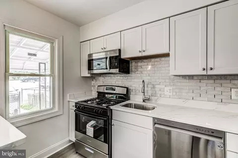1043 Cameron Rd, Baltimore, MD 21212 photo 2