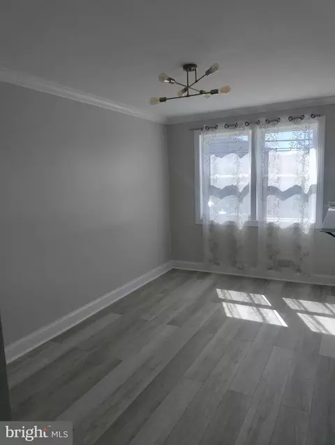 4209 Labyrinth Rd, Baltimore, MD 21215 photo 2