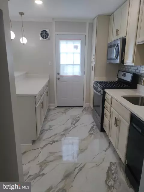 4209 Labyrinth Rd, Baltimore, MD 21215 photo 5