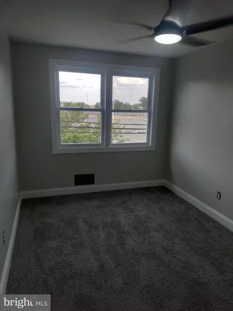 4209 Labyrinth Rd, Baltimore, MD 21215 photo 9