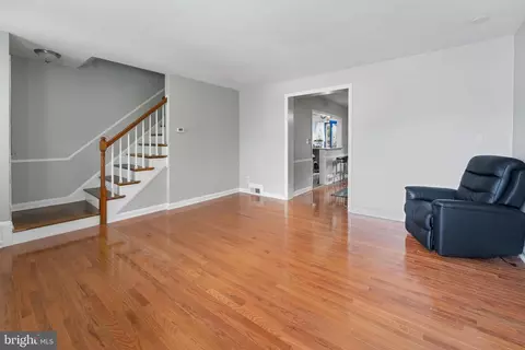 1515 Gleneagle Rd, Baltimore, MD 21239 photo 4