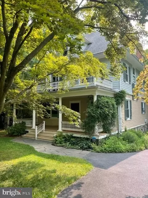 2007 South Rd, Baltimore, MD 21209