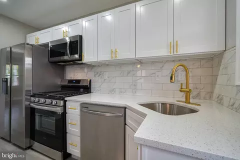 3922 Bareva Rd, Baltimore, MD 21215 photo 2