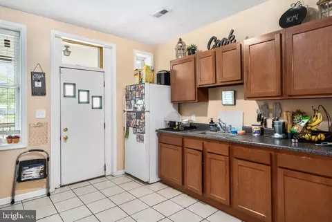 112 Collins Ave, Baltimore, MD 21229 photo 7