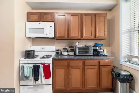 112 Collins Ave, Baltimore, MD 21229 photo 8