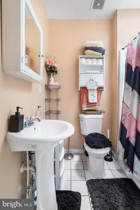 112 Collins Ave, Baltimore, MD 21229 photo 17