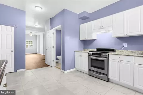 2407 E Oliver St, Baltimore, MD 21213 photo 8