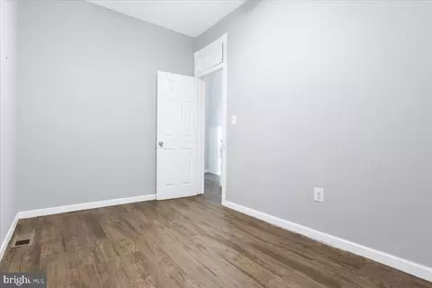 2407 E Oliver St, Baltimore, MD 21213 photo 14