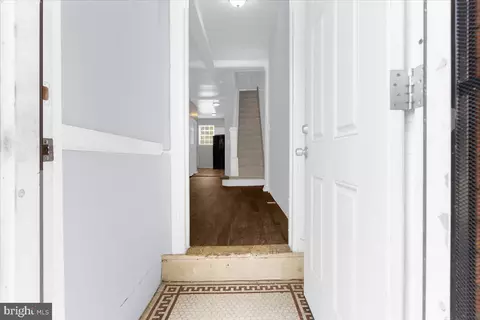 2407 E Oliver St, Baltimore, MD 21213 photo 2