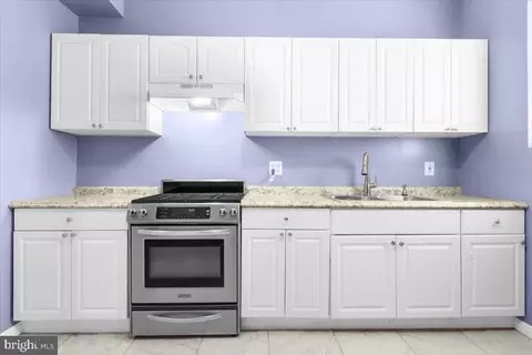 2407 E Oliver St, Baltimore, MD 21213 photo 7
