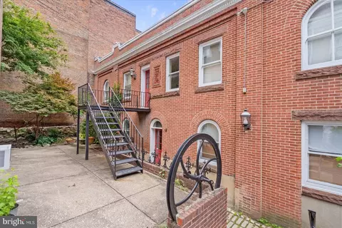 1227 Park Ave #10, Baltimore, MD 21217
