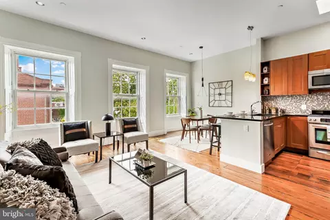 18 E Madison St #11, Baltimore, MD 21202 photo 10