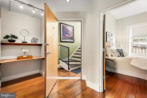 18 E Madison St #11, Baltimore, MD 21202 photo 6